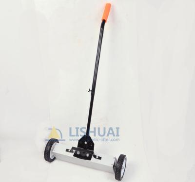 China Non-Toxic Magnetic Sweeper / Floor Sweeper With Handle Release for sale