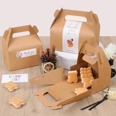 China Recyclable Disposable Bakery Takeaway Brown Kcraft Cake Box Cake Card Box with Handle for sale