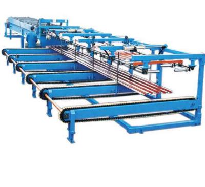 China Building Material Shops Stacker Power Chuck In PU Sandwich Panel Production Line for sale