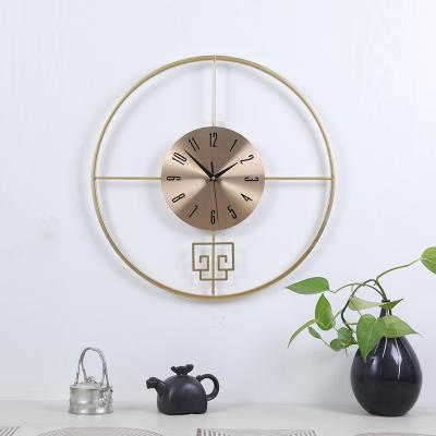 China Antique Simple Silent Movement Metal Wall Clock Gold Style Modern Clocks For Home Decor for sale