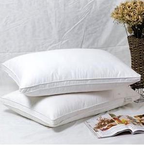 China Duck Feather and Down Filling Down Feather Pillow Luxurious and Hypoallergenic for sale