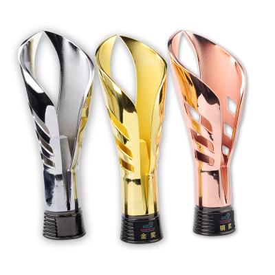 China Europe Customized Design Metal Made 3D Love Trophies For Souvenir Gifts Metal Awards Top Quality Trophy With Black Base For Champions for sale