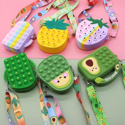 China Fashion New Popular Fruit Coin Purse Silicone Pouch Colorful Key Chain Fingertip Pocket Toy Bubble Purse for sale