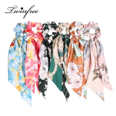 China Pearl Flame Hair Ties Ties Silk Scrunchies Set Letter-Chain Stripes Headband For Dreadlocks Girls Decoration Hair Tie Ribbon Silk Scarf for sale