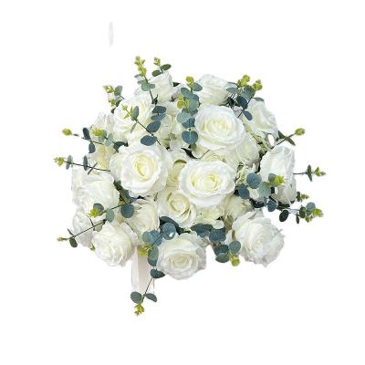 China Hot Selling Amazon Silk Artificial Flower Romantic Ball For Main Wedding Road Flower Plants Party Birthday Celebration Decoration for sale