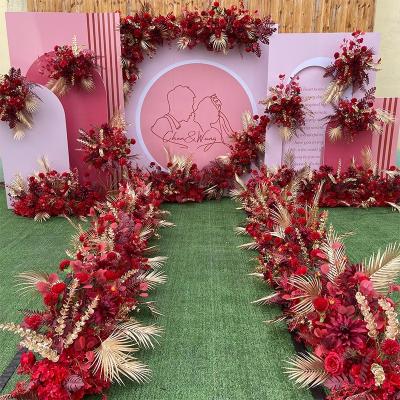 China Chinese Wedding Ceremony Hall Corner New Wedding Flowers Red And Gold Decorative Silk Hanging Flowers Row for sale