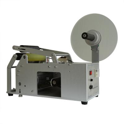 China Semi Automatic Beverage Round Bottle Labeling Machine for sale