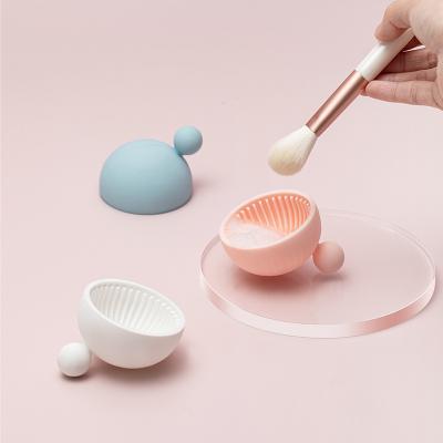 China Amazone Soft Hot Selling Portable Makeup Brush Cleaner Bowl Makeup Reading Brush Remover With Suction Cup for sale