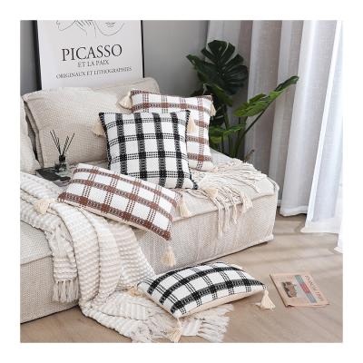 China 2021 Amazon Grid Tassel Sofa Pillowcase Pillow Case Portable Hot Selling Elegant Wholesale for sale