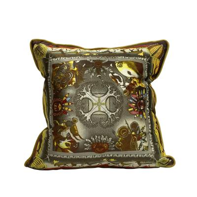 China Wearable Type Digital Printing Europe Wealth Skin-Friendly And Honoring 45*45cm Pilou Pillow Case for sale