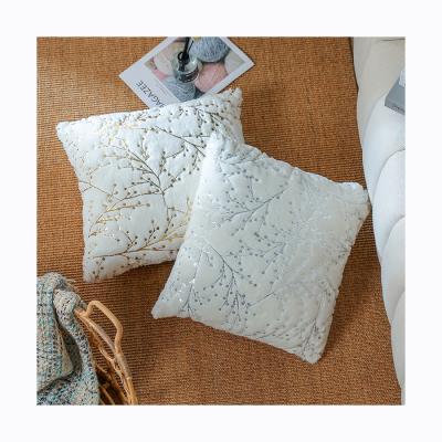 China Luxury Faux Fur Pillow Cover 18x18 Silver Iron Fur Cushion Cover Home Decor Pillow Cover High Quality Portable Crate for sale