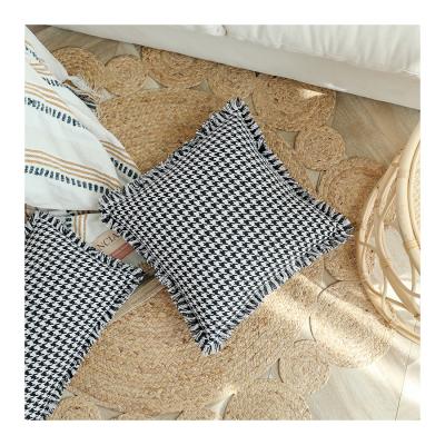 China Wearable High Quality Tassel Tile Jacquard Cushion For Living Room Decoration Tile for sale