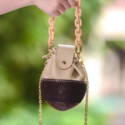 China Coconut shell good quality design girls shoulder bag lower luxury hot prices new bags women shoulder color cross - body bags for sale