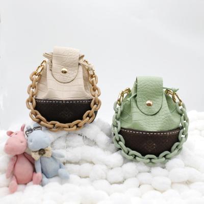 China Daily Used 2022 Selling Cost Effective Premium Products Coconut Girl Sling Bag for sale