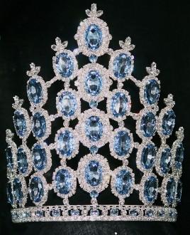 China Blue rhinestone red crystal pageant crowns and tiaras disply custom pageant crowns and tiaras wholesale for sale