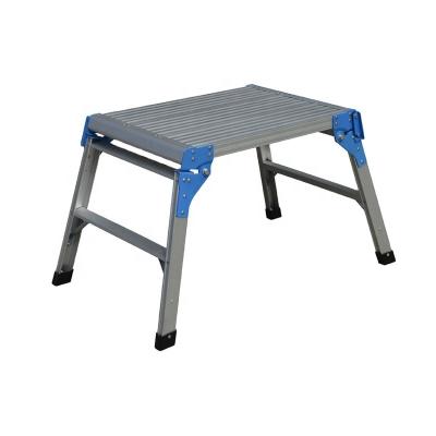 China Folding Ladders 150kgs Loading Capacity Adjustable Aluminum Work Platforms AW0302A for sale