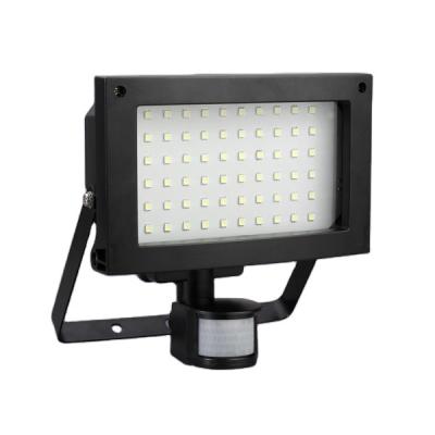 China 200W 110v 220V Outdoor Garden Flood Light Neutral  Solar Waterproof for sale