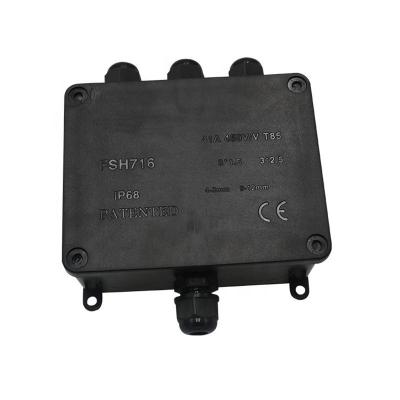 China Hot Selling High Quality IP66 IP67 IP68 4 Way Waterproof Outdoor Electrical Junction Box With Terminal Block 120*143*50.5mm for sale