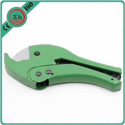 China Red / Green Color Pipe Scissors Plastic Pipe Cutter With Stainless Blade for sale