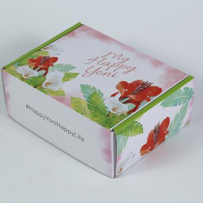 China Recyclable Recycled Custom Paper Pink Shipping Cardboard Clothes Corrugated Packaging Shipping Boxes for sale