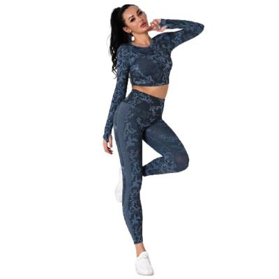 China Wholesale High Sleeve Yoga Camouflage Seamless Knitted Elastic Body Breathable Two Piece Set Wholesale for sale