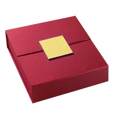 China Recyclable Red Clothes Flip Folding Gift Box Large Box Space Saving for sale