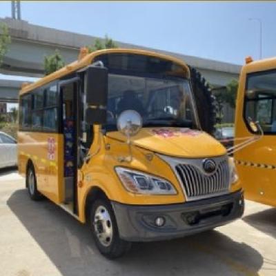 China Autobus de escola primária Euro 4 Norma de emissões Torque máximo 330N.m/1400-2400r/min à venda