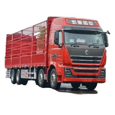 China SINOTRUCK HOWO TH7 460HP 8X4 Heavy Truck with 9.5m Warehouse Grid and Multimedia System for sale