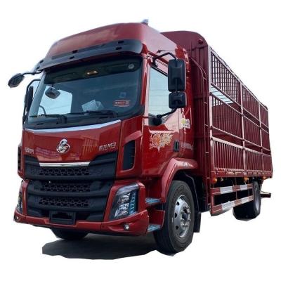 China Logistics Transportation Dongfeng Liuqi Chenglong M3 220HP 4X2 6.8m Warehouse Truck for sale