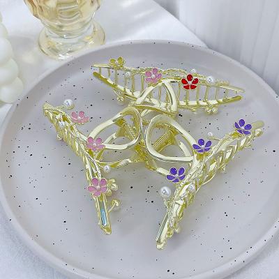 China Hot Selling Updo Women Girls Gold Claw Hair Clip Accessories New Design Metal Claw Hair Clip for sale