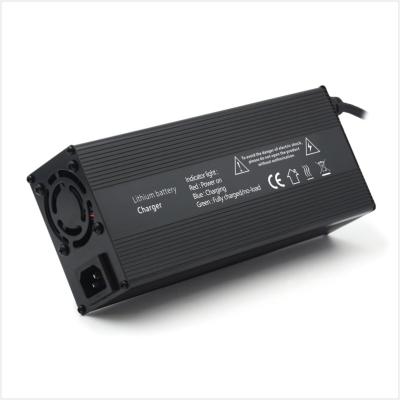 China Al Alloy Case Intelligent Lithium Battery Chargers Overheat Protection YM-R15-LK2 for sale