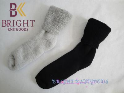 China Thick Cushioned Terry-loop Socks With High-Terry Loop For Winter for sale