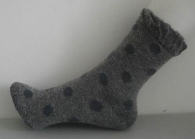 Chine Chaussettes de la laine des femmes de tricotage de coton avec la nouveauté de coton du rouge 90 %/confortable à vendre