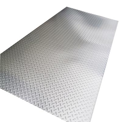 China Building Construction Carbon Material Hot Rolled Standard Steel Checkered Plate Q235B Checked Steel Plate / Sheet Diamond Plate for sale