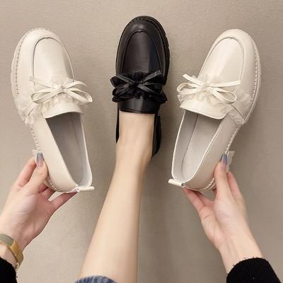 China 2021 Latest Lady's Flat Shoes Ladies Loafers Casual Walking Women's Comfortable Black Leather Flat S Shoes for sale