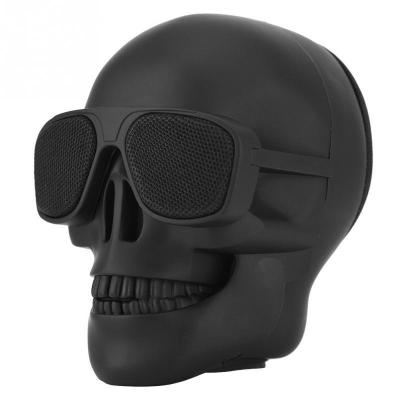 中国 Digita 5W Skull Wireless Speaker Dolby Audio Radio Music Player Portable Mini Stereo Sound Bass Speakers With TF Card 販売のため