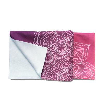 China Fitness & Yoga Exercises 200g Lightweight Eco Friendly Custom Printing Yoga Towel for sale