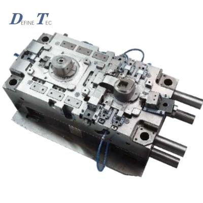 China Precision High Quality Long Life Insert Casting Steel Customized Automotive Injection Mold for sale