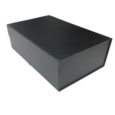 China Large Capacity Recyclable Wholesale Exquisite Business Package Boxes Black Paper Gift Boxes With Magnetic Suction for sale