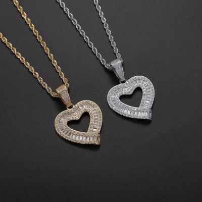 China Hiphop Women Bling Diamond Necklace White Cubic Zirconia Heart Jewelry Necklace for sale