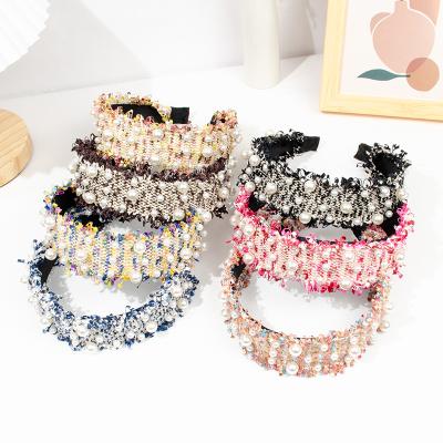 China Small Perfume Pearl Material Friendly Luxury Women's Simple Edge Nail Pearl Hair Accessories Raw Hairband Headband for sale