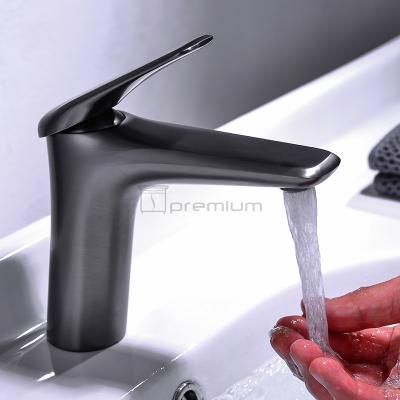 China Metered Faucets Shape Design Water Faucet Washroom Basin Sink Faucet for sale