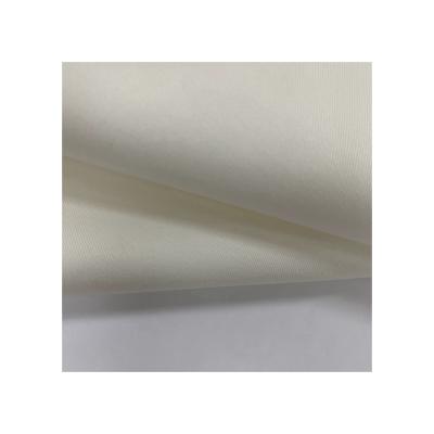 China Tear-resistant 100% cotton dyed twill fabric, white cotton twill fabric for soft and comfortable jackets and garments for sale