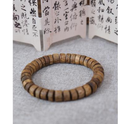 China Hainan Green Qinan Agarwood Pill Bead Hand String for sale