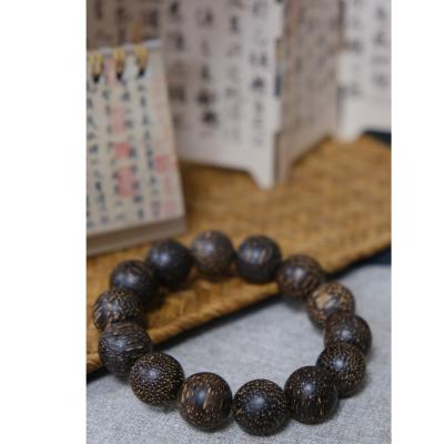 China Hainan Qinan Agarwood Beads Customized Into Exquisite Bracelets for sale