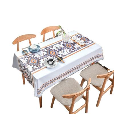 China Wholesale Clothes Waterproof Logo Printing Waterproof Party Decor Custom Made Table Cloth Christmas Table Cloth for sale