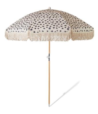 China 190T Tassel Side Nylon Fabric Wood Handle Twist-in Beach Umbrella for sale