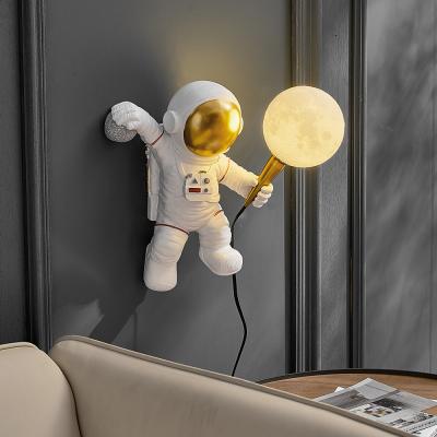 China Modern Decorative Accessories Modern Countertops And Wall Lights Creative Astronaut Night Lights for sale