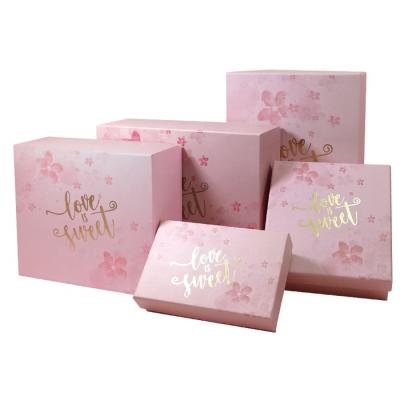 China Recyclable Unique Packaging Case Holiday Design Hardprint Valentine's Day Gift Box Cosmetics Perfume Gift Box Heaven And Earth Set Cover for sale