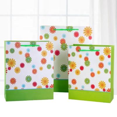 China Wholesale Recyclable Exquisitely Printed Children's Gift Packaging Bags Mall Shopping Paper Bags Toys Handbags Student Gift Bags for sale